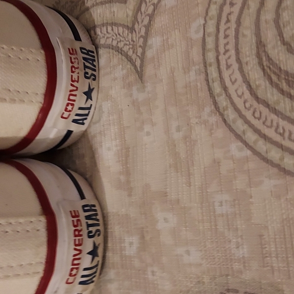 Children's Size 1 White Converse Chuck High Top Sneakers  VGC - Picture 3 of 9